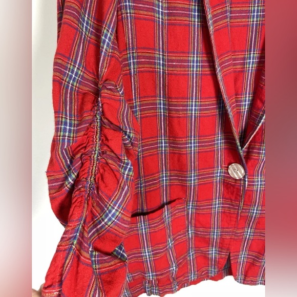 Blazer - Picture 6 of 7